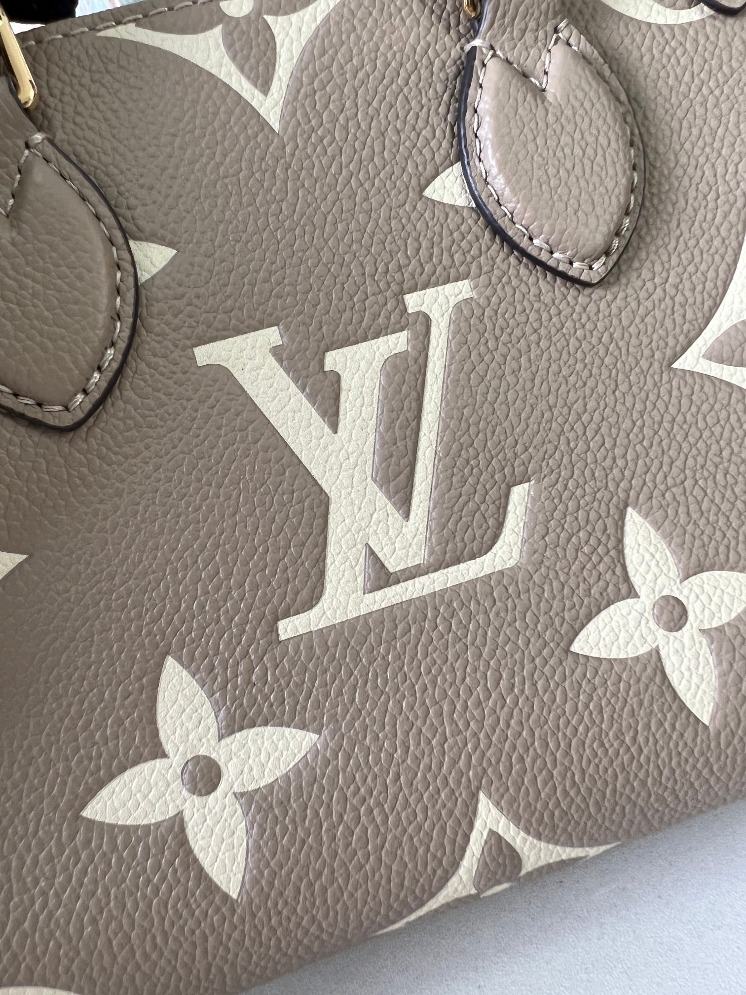 Louis Vuitton Shopping Bags